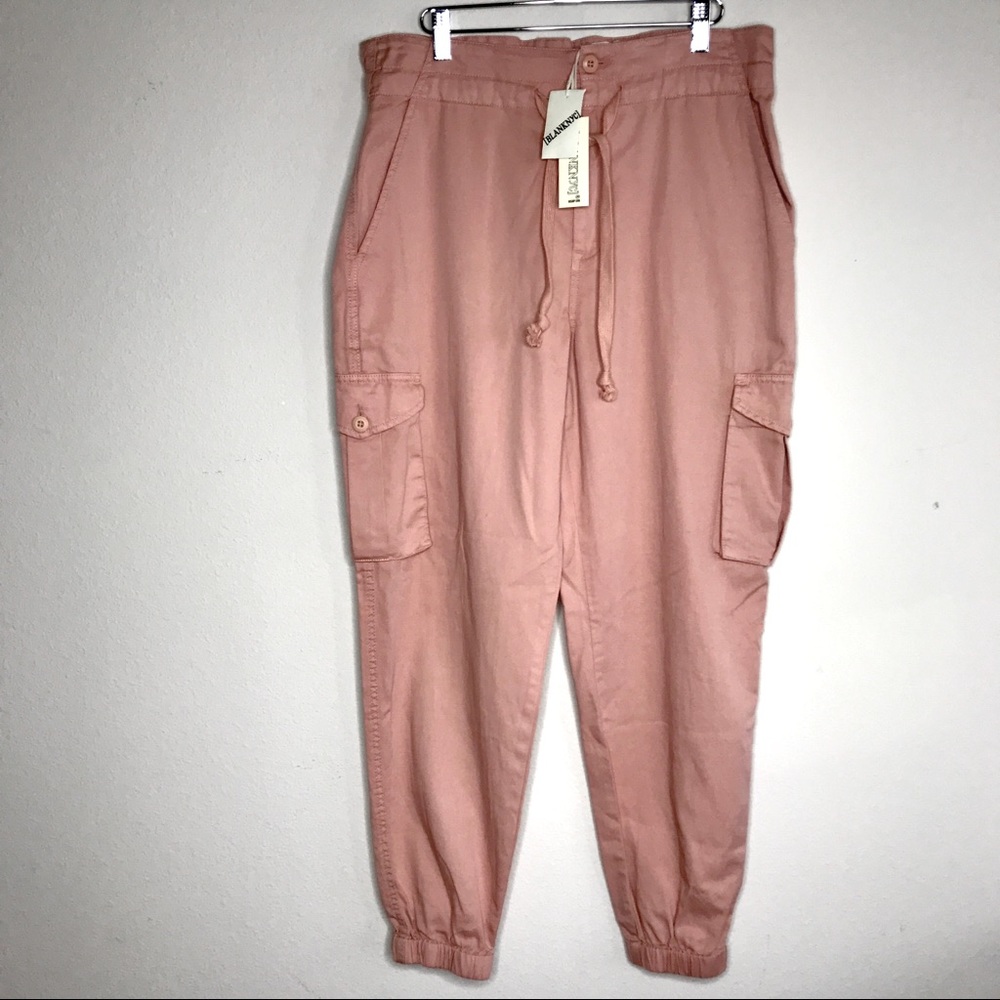 Blank NYC women’s jogger NWT Peach/pink size-29